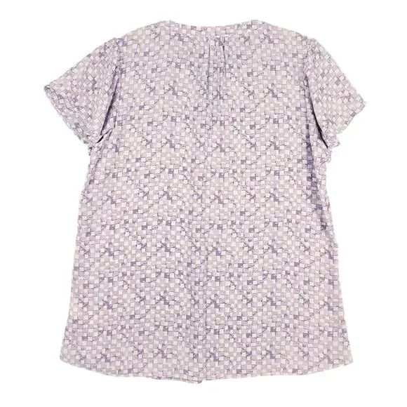 Maurices Women's Flutter Sleeve Blouse Purple Lavender Checkered V Neck Medium - Picture 3 of 8